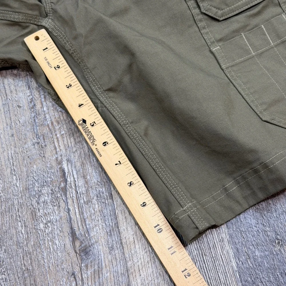 Duluth Trading Co Cargo Shorts Mens 38 Olive Green CoolMax Flex Firehose Relaxed